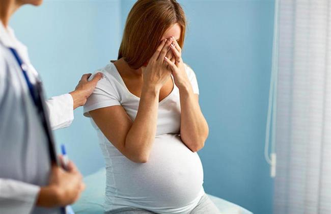 لماذا تهاجم الأجسام المضادة الجنين؟