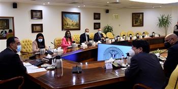 رئيس الوزراء يشيد بالشراكة القطرية بين مصر والبنك الدولي