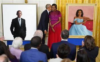 أوباما وزوجته يكشفان عن صورهما في البيت الأبيض