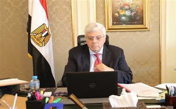 وزير التعليم العالي يعقد اجتماعًا مع الشركة المُنفذة لمشروع بناء «بيت مصر»