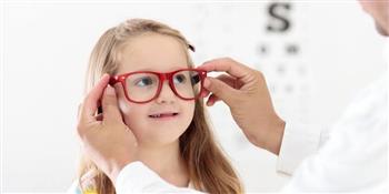 ​هذه علامات ضعف البصر عند طفلك