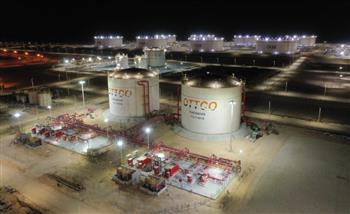 سلطنة عمان: استقبال أول شحنة برأس مركز لتخزين النفط