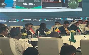 وزير البترول يشارك في جلسة «دور الحكومات في تهيئة المنطقة كوجهة جاذبة للاستثمار»
