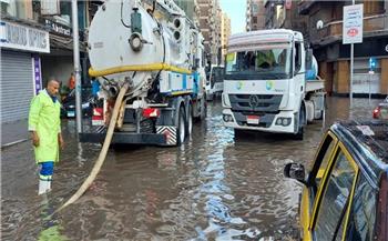 محافظ الإسكندرية: استمرار رفع درجة الطوارئ للتعامل مع كميات الأمطار الغزيرة
