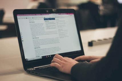 واقعة غش باستخدام الذكاء الاصطناعى تثير مخاوف المعلمين وأساتذة الجامعات