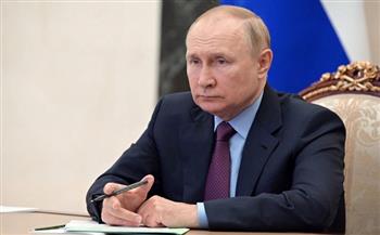 بوتين : وضع الاقتصاد الروسي مستقر وأفضل بكثير من التوقعات
