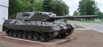 بريطانيا تحث ألمانيا على السماح بتزويد أوكرانيا بدبابات ليوبارد