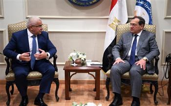 وزير البترول يلتقي سفير أذربيجان بالقاهرة
