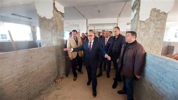 محافظ بورسعيد يتفقد أعمال تطوير ورفع كفاءة الدور الأول من مبنى مجمع المصالح الحكومية