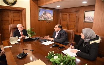 محافظ بورسعيد يلتقي مدير الإدارة المالية الجديد