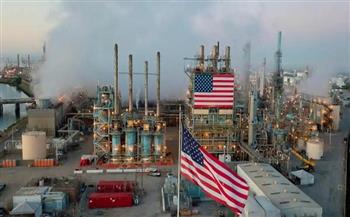النفط ينخفض 1% وسط مخاوف من ركود بالولايات المتحدة