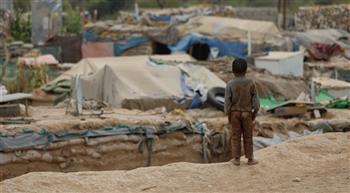 مليشيات الحوثي تستهدف مخيماً للنازحين غربي تعز