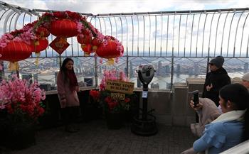 إضاءة معالم نيويورك باللون الأحمر احتفالا بالعام القمري الصيني الجديد
