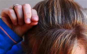 نصائح للتعامل مع شيخوخة الشعر والوقاية من أضرارها