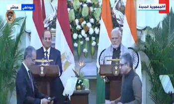 السيسي ورئيس الوزراء الهندي يشهدان التوقيع على مذكرات تفاهم