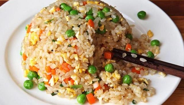  طريقة تحويل الأرز البايت لأخر طازج بالخضروات