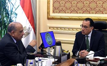رئيس الوزراء يبحث مع محمود عصمت عددا من ملفات «قطاع الأعمال العام»