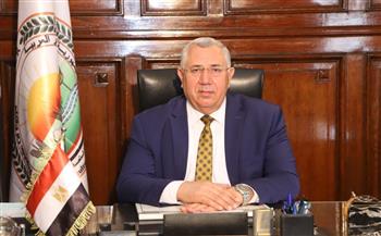 وزير الزراعة: الإفراج عن 287 ألف طن من أعلاف "الذرة والصويا" الأسبوع الماضي