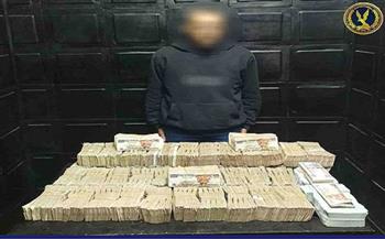 القبض على عامل متهم بسرقة نحو 3 ملايين جنيه من شركة خاصة بـ"عين شمس"
