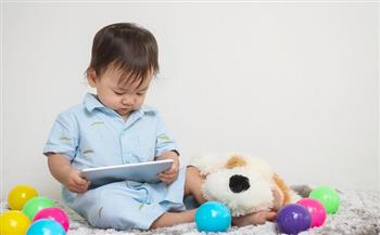دراسة: نتائج عكسية لكثرة استخدام الأجهزة الرقمية في تهدئة الأطفال