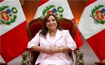 رئيسة بيرو تطالب البرلمان بتقديم موعد الانتخابات