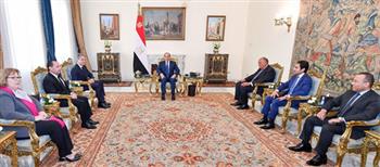 الرئيس السيسي يؤكد أهمية علاقات الشراكة الاستراتيجية الممتدة بين مصر والولايات المتحدة
