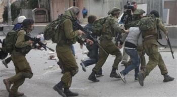 قوات الاحتلال تعتقل 14 فلسطينيا في الضفة الغربية والقدس المحتلة