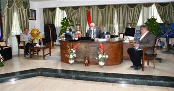 محافظ جنوب سيناء يشدد على المتابعة لتوفير السلع الأساسية بأسعار مناسبة للمواطنين