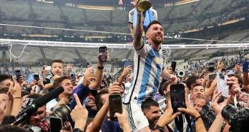 ميسي كسر ظهر أجويرو في احتفالات كأس العالم 2022