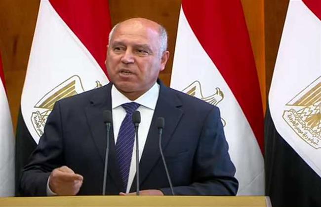 كامل الوزير: نسعى لإنشاء 3 خطوط للقطار الكهربائي السريع تربط كل مصر