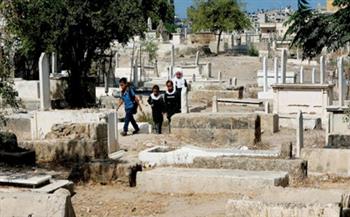 الاحتلال الإسرائيلي يستهدف المقابر في غزة