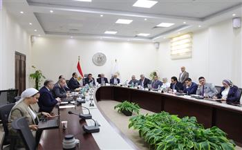 «عاشور» يرأس اجتماع مجلس أمناء بنك المعرفة المصري بمشاركة وزيري الصحة والتعليم