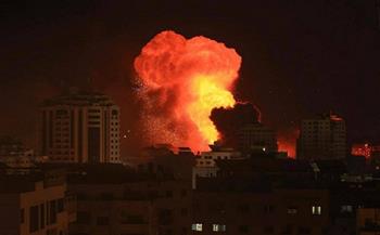 إسرائيل تشن سلسلة غارات على غزة فجر اليوم وتعلن مقتل قيادي في "حماس"