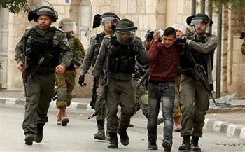الاحتلال يعتقل 29 فلسطينيًا من الضفة الغربية المُحتلة