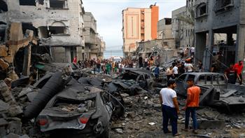 الجارديان: الفلسطينيون يفرون من شمال غزة تحسبا لاجتياح إسرائيلي وشيك