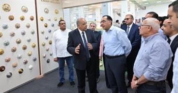 رئيس الوزراء يتفقد مصنع شركة بورسعيد للصناعات الكهربائية "أفينا" 