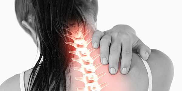 العلاج الطبيعي مهم لعلاج خشونة الفقرات العنقية