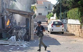 وسائل إعلام إسرائيلية: إصابة مباشرة لمنزل في سديروت بصاروخ أطلق من غزة 
