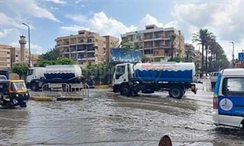 138 سيارة شفط للمياه.. خطة الإسكندرية لمواجهة سقوط الأمطار والتقلبات الجوية