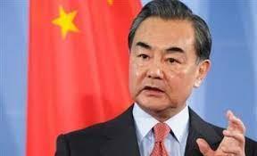 وزير الخارجية الصيني يؤكد ضرورة وقف إطلاق النار بغزة وإنشاء ممرات إنسانية طارئة