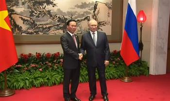 الرئيس الروسي يجتمع مع نظيره الفيتنامي في بكين