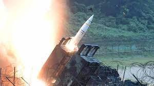 روسيا تدين قرار الولايات المتحدة بتزويد أوكرانيا بصواريخ بعيدة المدى 