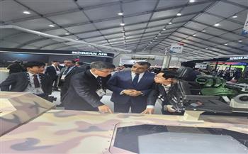 وزير الدولة للإنتاج الحربي يلتقي وزير برنامج إدارة المشتريات الدفاعية بكوريا الجنوبية خلال ADEX 2023
