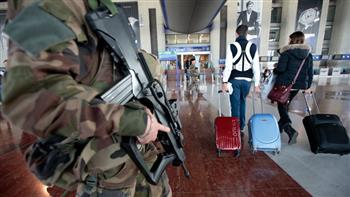 إخلاء 6 مطارات في فرنسا بعد تهديدات بوقوع هجمات