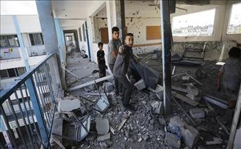 شهداء وجرحى بقصف إسرائيلي على مدرسة للأونروا في خان يونس