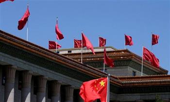 السفارة الصينية فى عمان تنكس علم بلادها حدادا على ضحايا مستشفى المعمداني