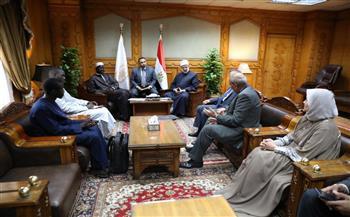 وكيل الأزهر يستقبل المستشار الديني  للرئيس السنغالي لبحث سبل التعاون المشترك