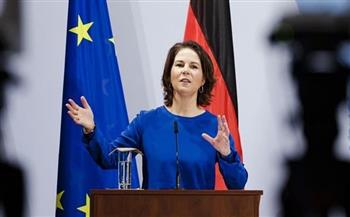 وزيرة خارجية ألمانيا تدعو إلى ضم أوكرانيا إلى الاتحاد الأوروبي بعد الحرب