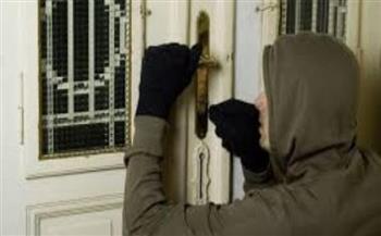 تجديد حبس لص تخصص في سرقة المنازل بالشروق