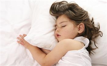 مع بدء العام الدراسي.. أهمية تعديل روتين نوم الأطفال